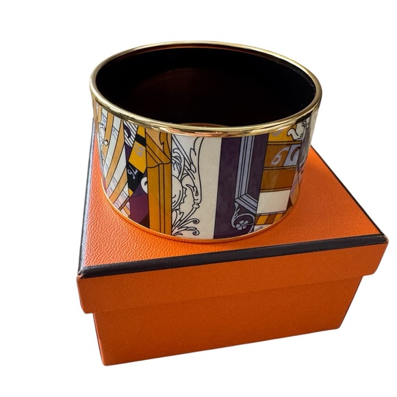 Hermes Astrologie Nouvelle Printed Enamel Goal Plated Extra Wide Bracelet - Picture 3 of 7